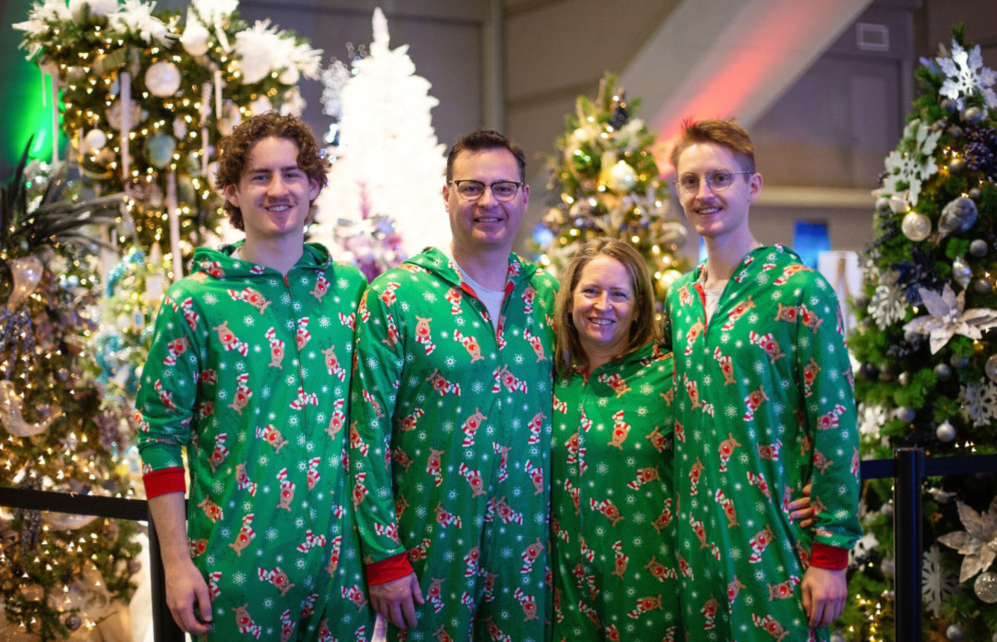 Carousel-2025-santas-breakfast5